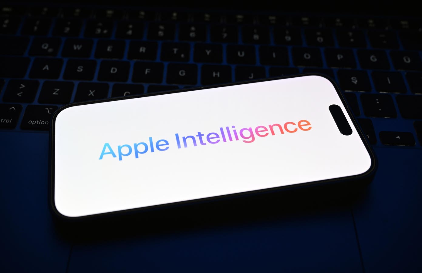 iOS 18.1 works with Apple's intelligence, giving iPhone users a big incentive to update